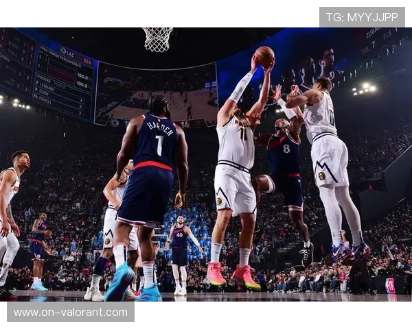 快船117-83大胜掘金，莱昂纳德21分11篮板主导攻防